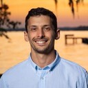 DYLI support team member