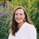 Julie Edwards avatar